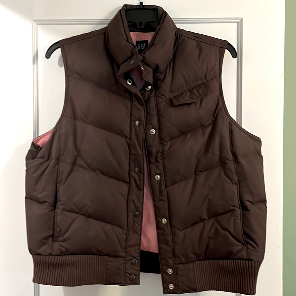 Gap puffy vest!